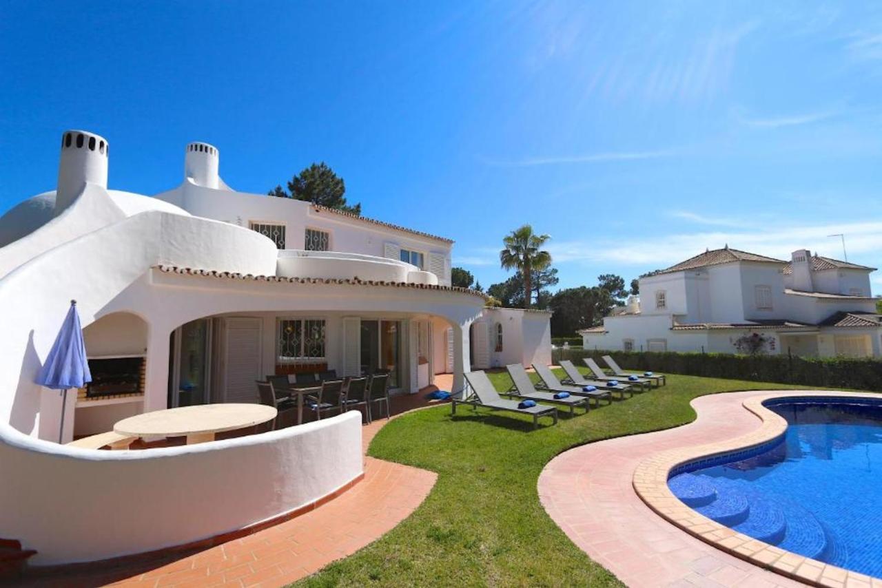 Villa Girassol: Traditional Portuguese Retreat in Vilamoura Quarteira Exterior photo