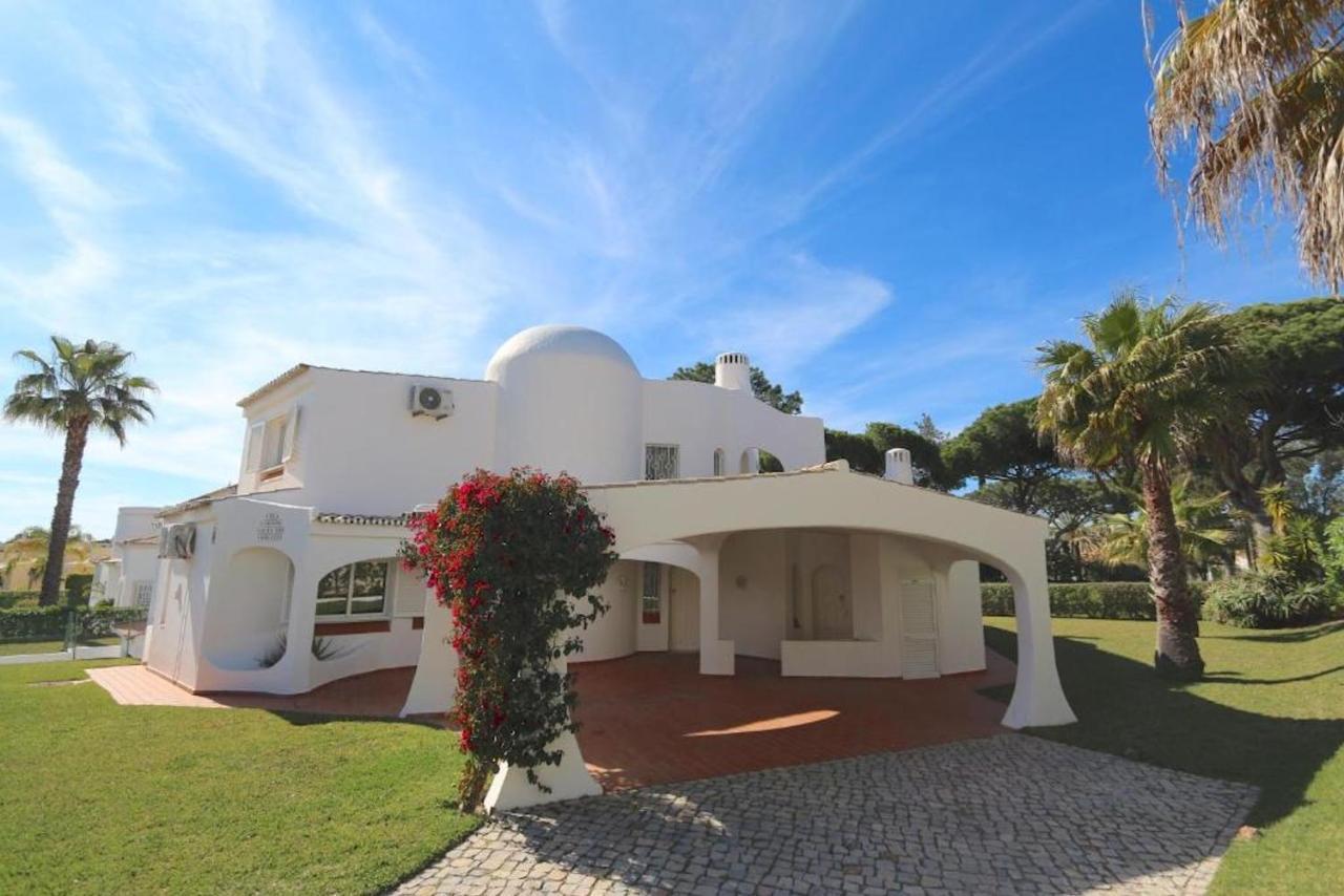 Villa Girassol: Traditional Portuguese Retreat in Vilamoura Quarteira Exterior photo